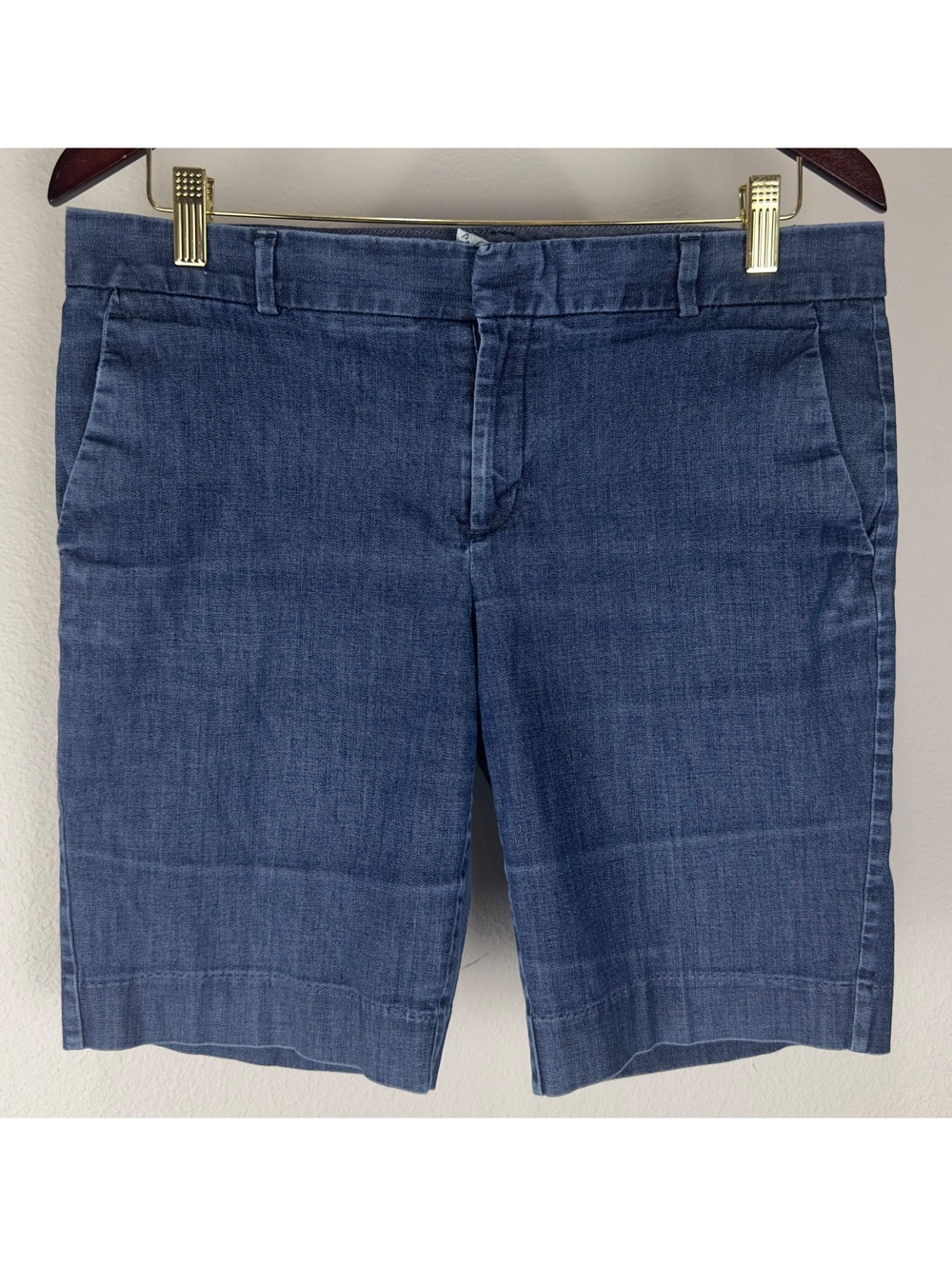 Banana Republic Women’s Size 6 Blue Chambray Bermuda Shorts Stretch Trouser